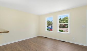208 W View Rd, Middletown, RI 02842