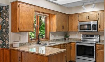 8315 141st St W, Apple Valley, MN 55124