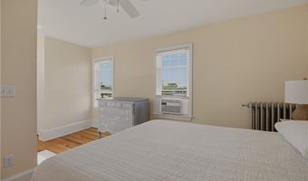 191 3rd St, Newport, RI 02840