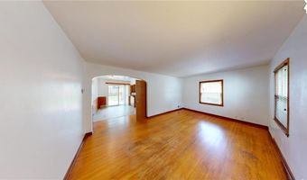 1223 James Ave, Albert Lea, MN 56007