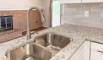 2844 Renfrew St, Ann Arbor, MI 48105