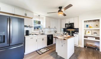 44 Sixth St, Auburn, ME 04210