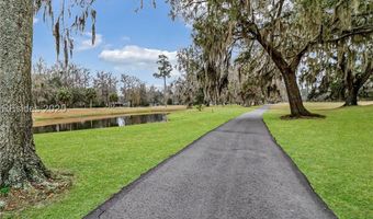 7 Greenwood Dr, Bluffton, SC 29910