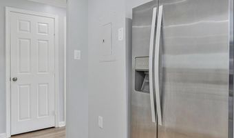44152 NATALIE Ter 201, Ashburn, VA 20147