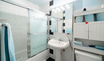 1720 N CHESTNUT Ave, Arlington Heights, IL 60004