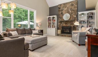 45 Eleanors Way, Brentwood, NH 03833