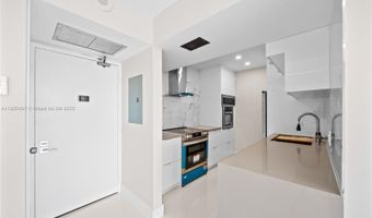 20379 W Country Club Dr 1938, Aventura, FL 33180
