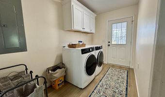 160 Leadwood St, Andrews, SC 29510