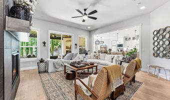 109 SW Autumn Hills Rd, Bentonville, AR 72712