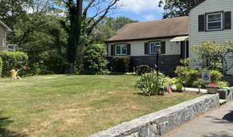 12 Pine Point Dr, Bridgeport, CT 06606