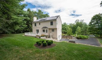 2 A Aspen Way, Danbury, CT 06811