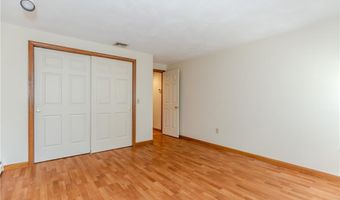 4 Scenery Ln, Johnston, RI 02919