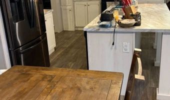 5832 Meadowbrook Rd, Albany, OH 45710