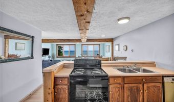 15 Lake Hurst Dr, Ashtabula, OH 44004