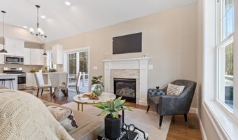 3 Renee Dr, Amherst, NH 03031