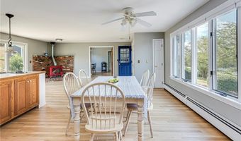 22 JH Dwyer Dr, Middletown, RI 02842