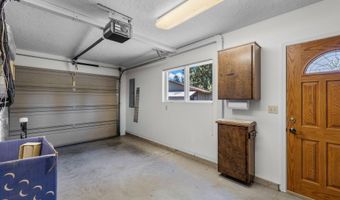 19572 Apache Rd, Bend, OR 97702