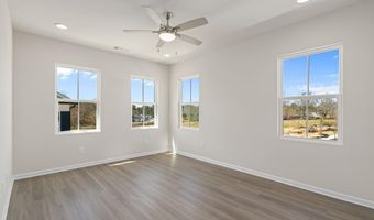 249 10th St, Auburn, GA 30011