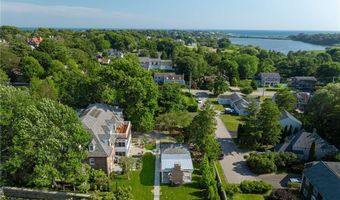 63 Coggeshall Ave, Newport, RI 02840