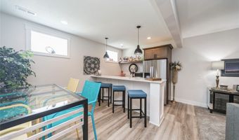 2333 Stonewood Ct SW, Altoona, IA 50009
