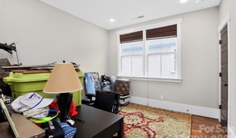 1539 Tippah Park Ct, Charlotte, NC 28205