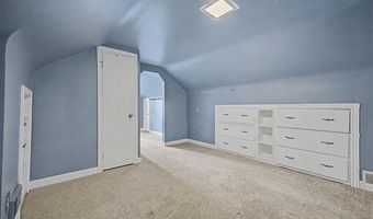 9952 Park Ave, Allen Park, MI 48101