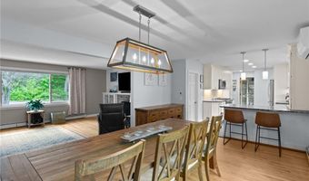 2594 Division Rd, East Greenwich, RI 02818