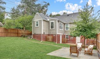 1130 17TH St S, Arlington, VA 22202