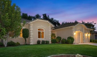 608 Inverlochy Dr, Fallbrook, CA 92028
