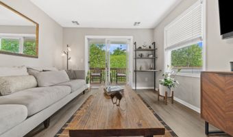 10 Stonyridge Dr, Bayonne, NJ 07035