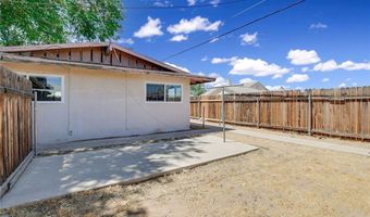 13388 Mohawk Rd, Apple Valley, CA 92308