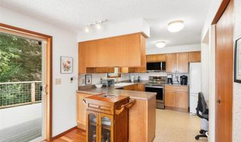 3303 Oregon Pl, Bellingham, WA 98226