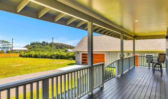 691 Auwaha St A, Haiku, HI 96708