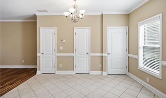 211 Oconee River Cir, Athens, GA 30605