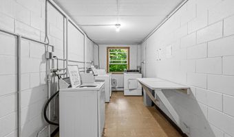 752 Southview Dr, Anoka, MN 55303