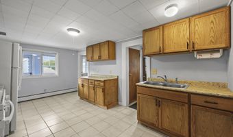 11 Richmond Ln, Adams, MA 01220