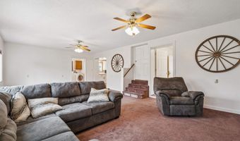 304 E Plum St, Anamosa, IA 52205