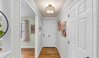 1502 Alpine Dr, Aiken, SC 29803