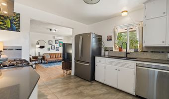 903 Manzano St NE, Albuquerque, NM 87110