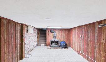 401 N College St, Agency, IA 52530
