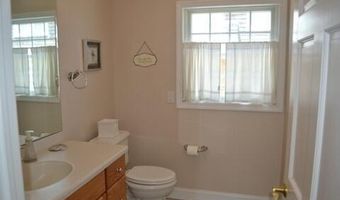 2 Bridge Ave, Bay Head, NJ 08742