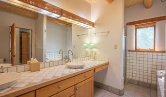 265 Hondo Seco Rd, Arroyo Seco, NM 87514