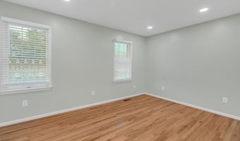 817 NE Wayne Ave 17, Abingdon, VA 24210