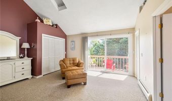 264 Boston Neck Rd, Narragansett, RI 02882
