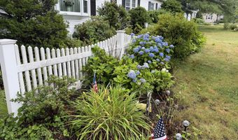 124 Brentwood Dr, Bristol, CT 06010