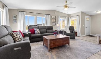 67425 N Lob Ln, Benton City, WA 99320