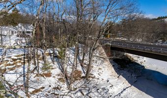 7 Goodrich Falls Rd, Bartlett, NH 03838