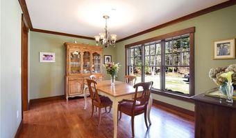165 Lenihan Ln, East Greenwich, RI 02818