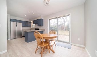 3212 Lockridge Dr, Ann Arbor, MI 48108