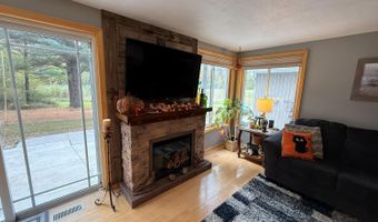 1917 SANDALWOOD Rd, Abrams, WI 54101